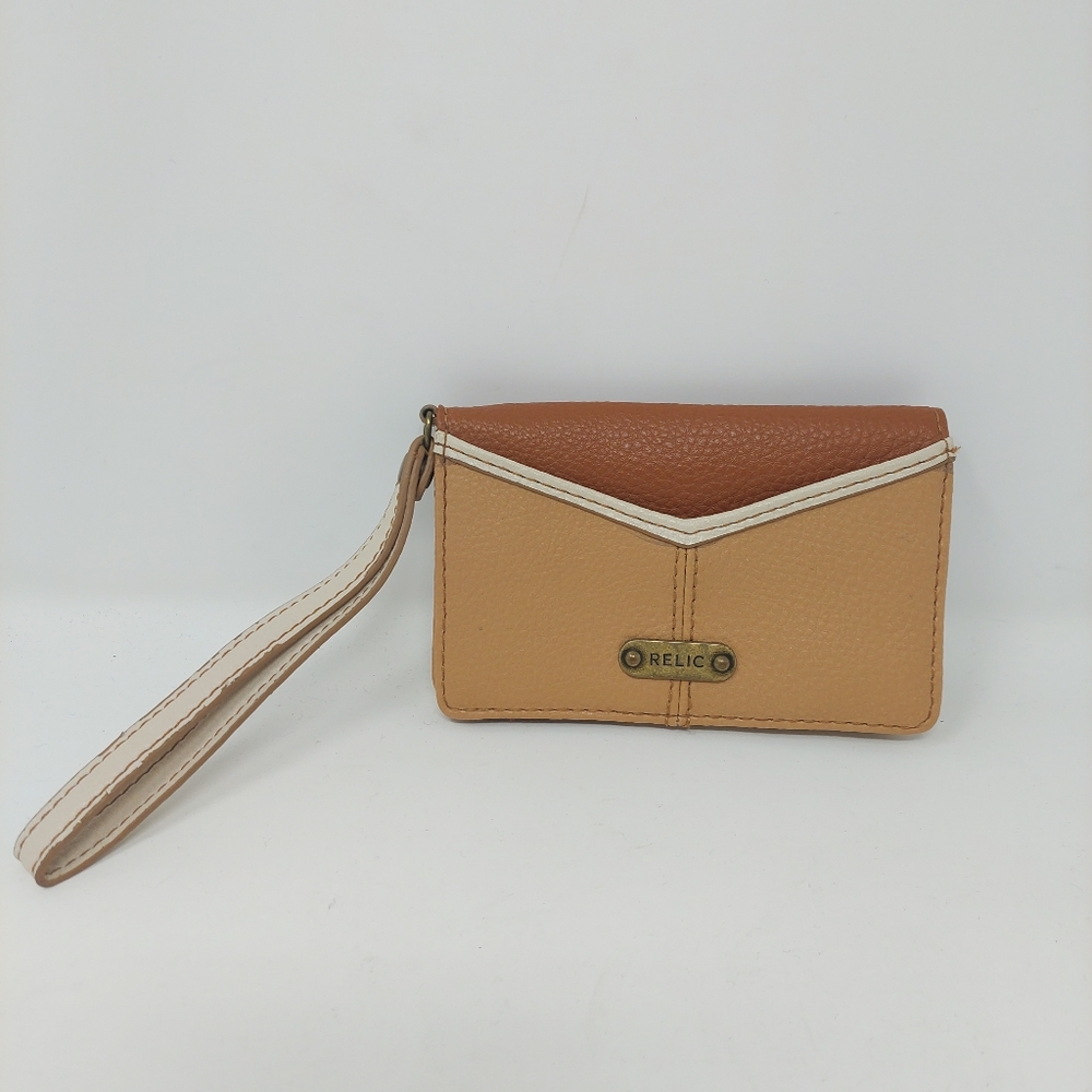 Relic Brown White Pebbled Leather Tricolor Wristlet Chevron Bifold Snap Wallet